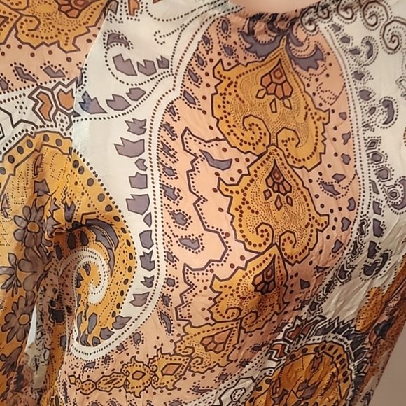 Tucker Blouse ~ Gold & Cream ~ Paisley & Floral Print ~ Silk Top - Picture 7 of 11
